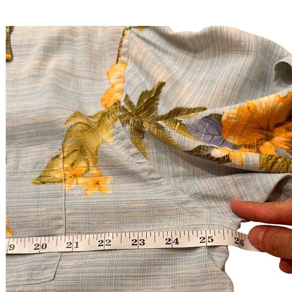 Tommy Bahama Men's Silk Hawaiian Shirt Light Blue Yellow, size XL - Picture 4 of 7